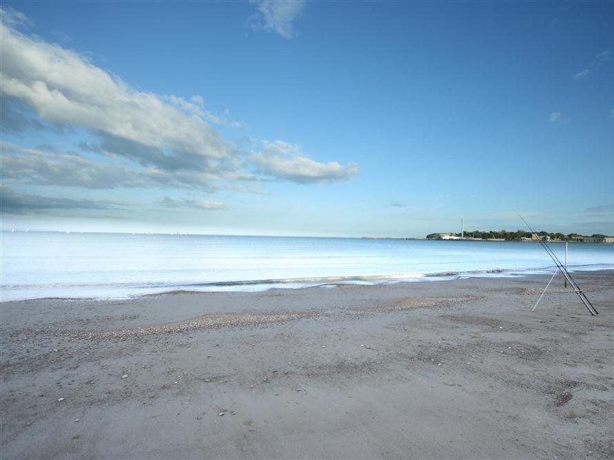 Sail Away, Weymouth Villa Esterno foto